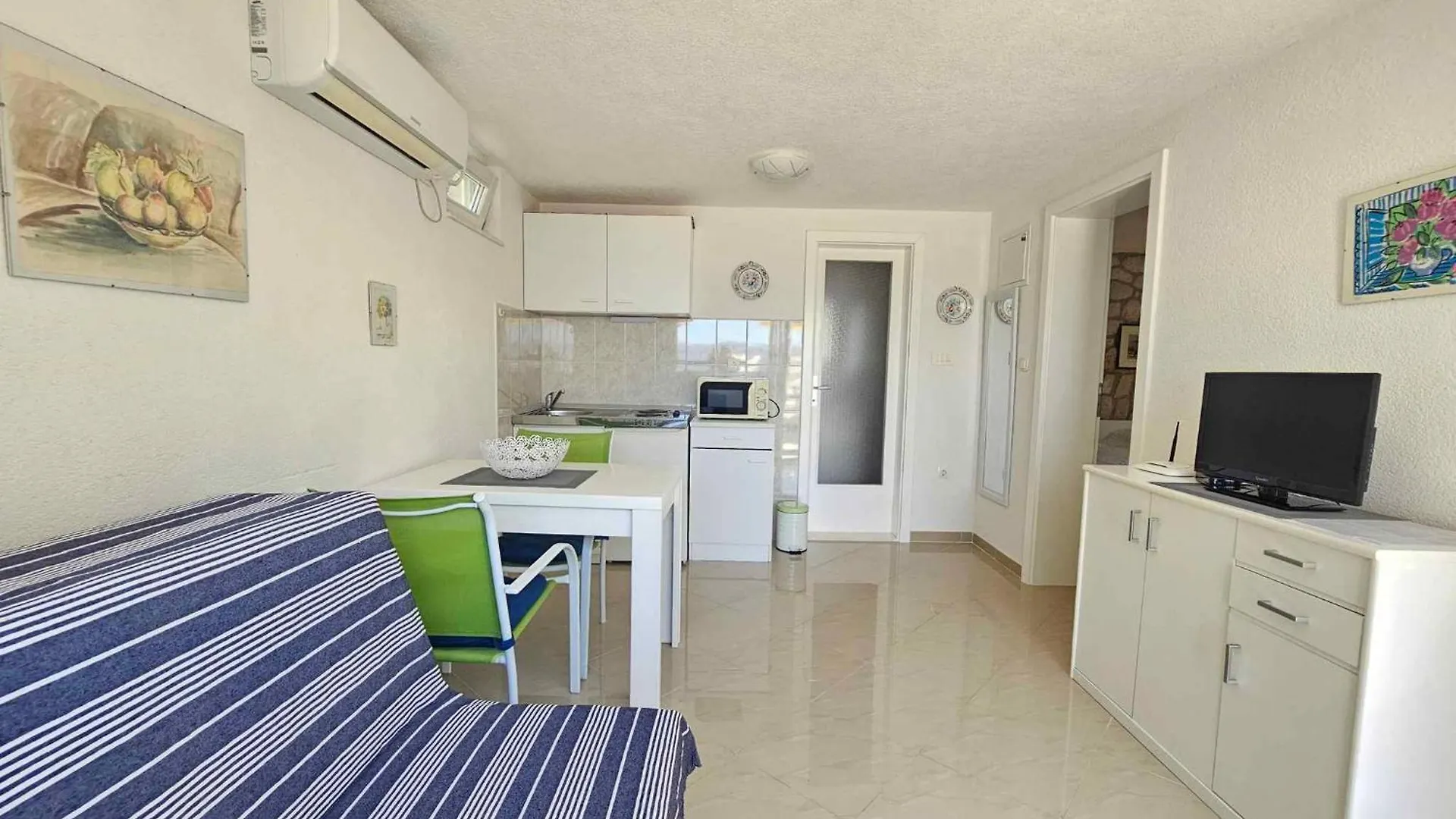 Apartment In Novi Vinodolski 27342 Croatia